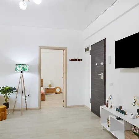 Sofia Tropical Apartment Mamaia Nord * Năvodari